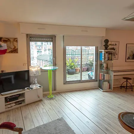 40m Equipped With Terrace And Wifi * Paris
